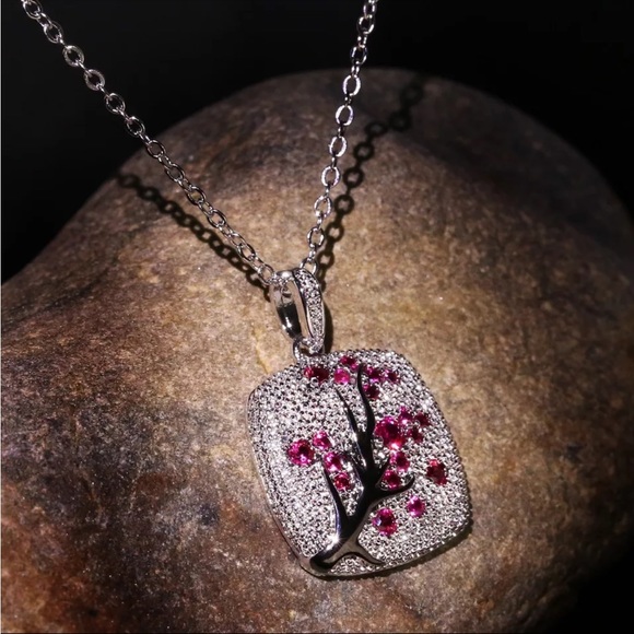 New Elegant Temperament Pendant Necklace Tree Branch Blossom Charm Necklace - Picture 3 of 5